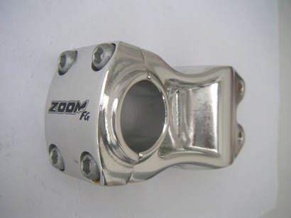Mostek kierownicy Zoom sztywny AL-60 srebrny